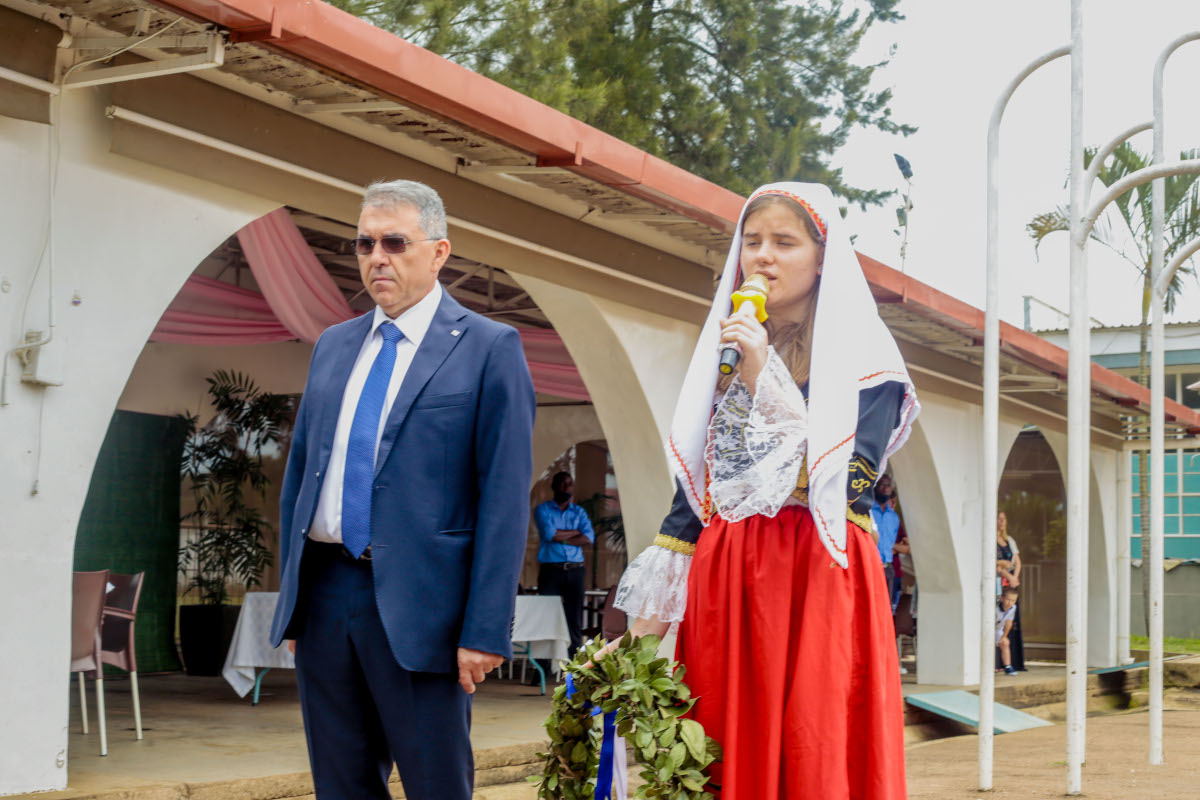 Κατάθεση στεφάνου από το πρόεδρο της ελληνικής κοινότητας